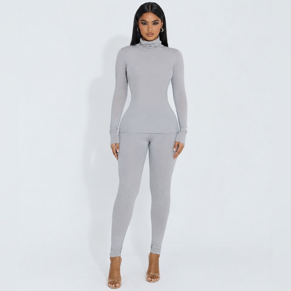 Naked Wardrobe Bae-sic Boo Leggings